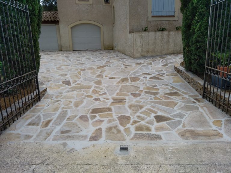 Accès de villas en pierre de Gneiss